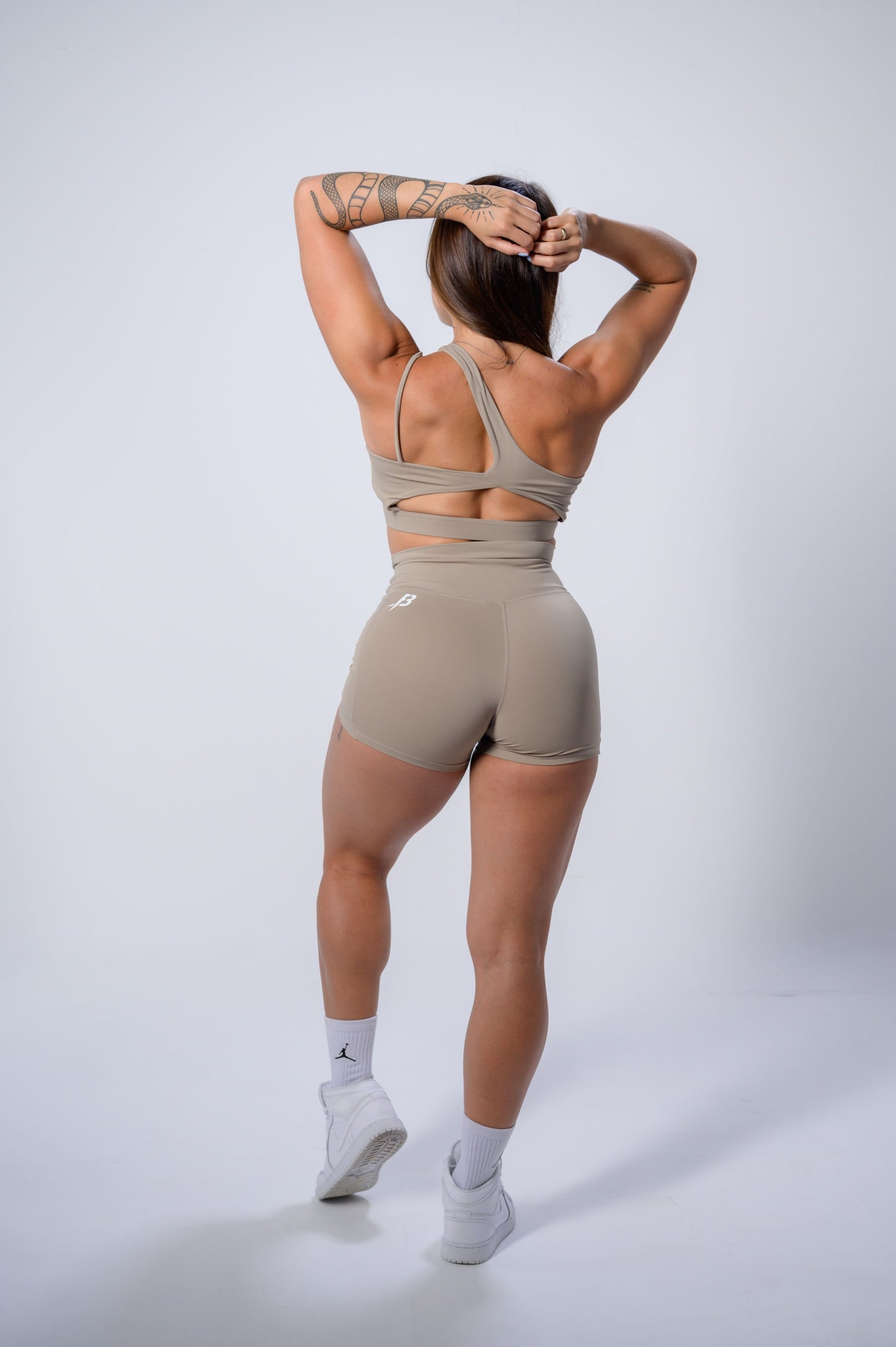 ONE SHOULDER BUTT SHORTS SET